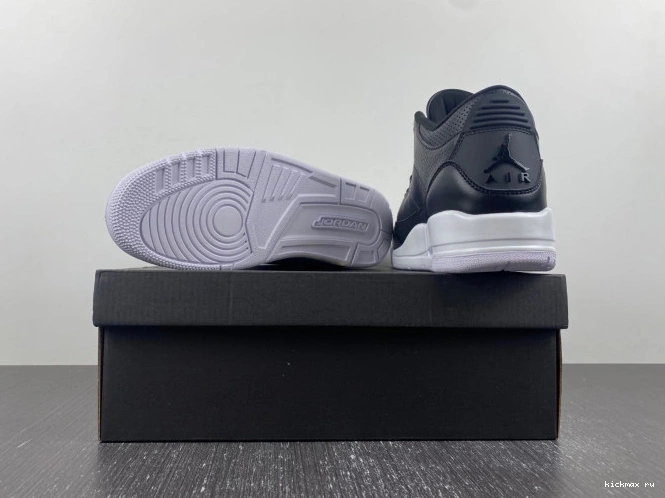 Rep Retro (2016) Cyber Jordan Monday 136064-020 3 0629